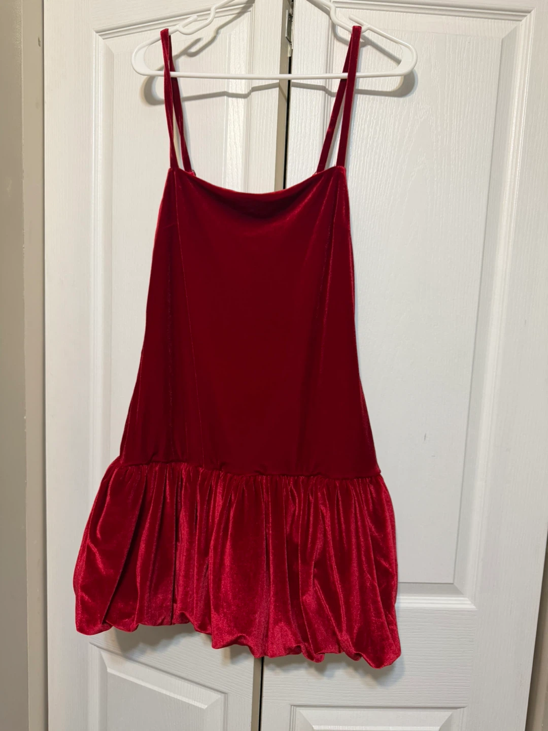 Red Velvet Babydoll Dress with Ruffle Hem - photo 2