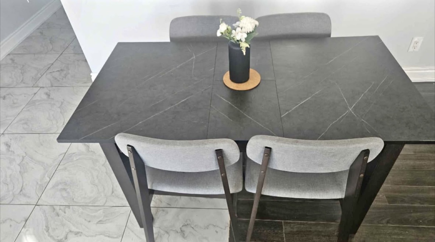 Can deliver—Beautiful extendable table and 4 chairs.
