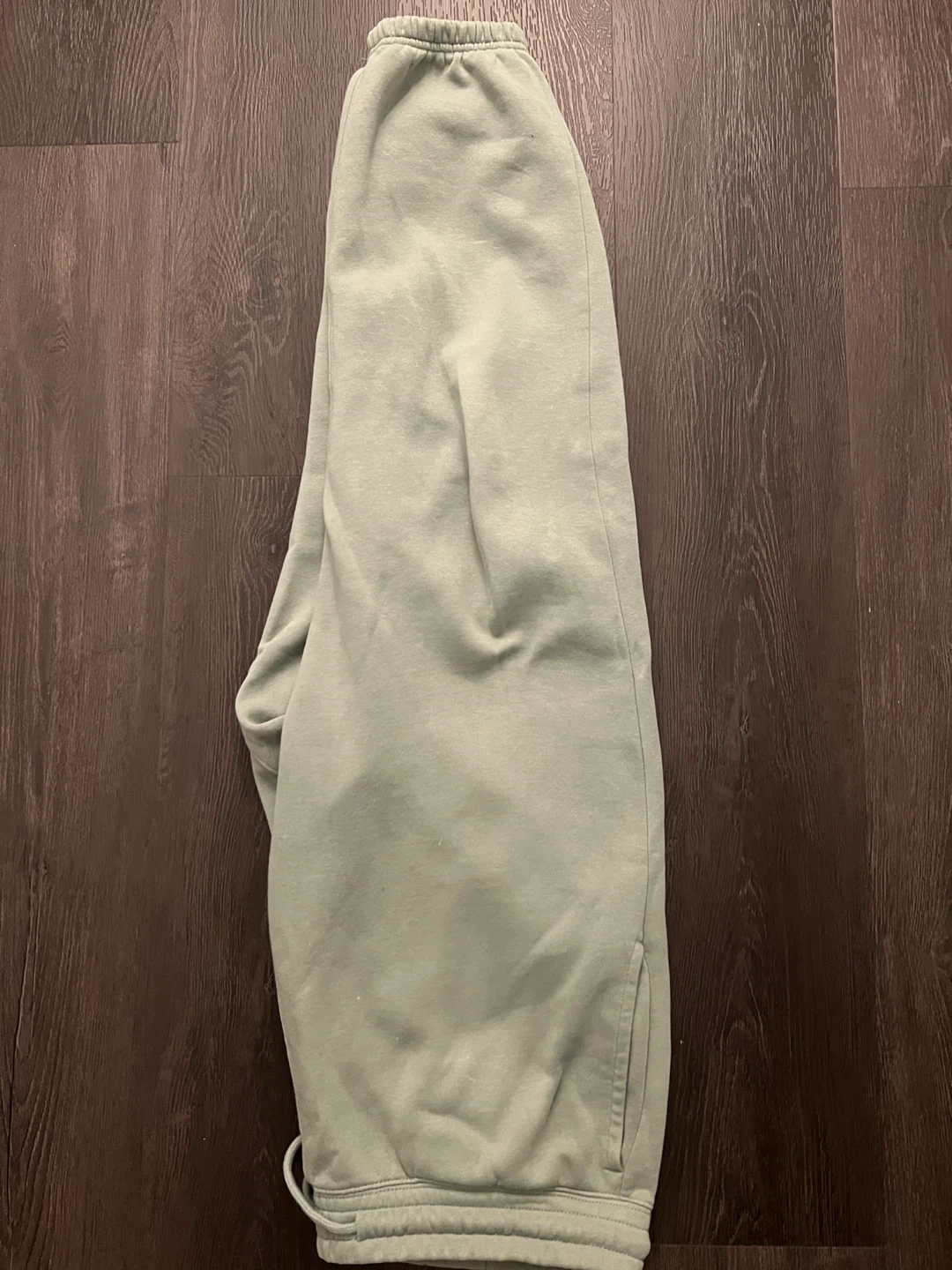 H&M Relaxed Fit Sweatpants - Size L