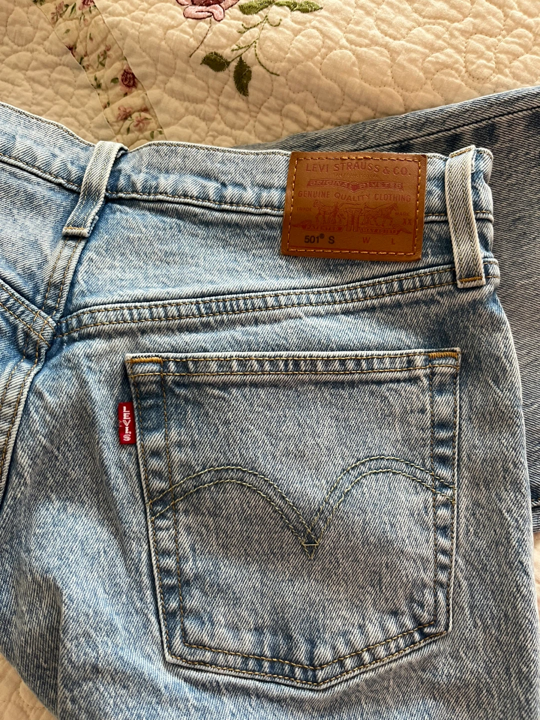 Levi's 501 Skinny Jeans Light Wash  Size 28/32 - photo 3