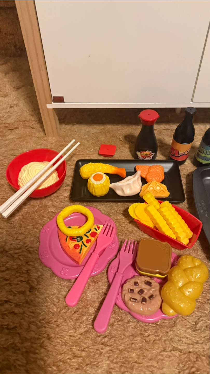 Kids Wooden Play Kitchen with Food Accessories - photo 3
