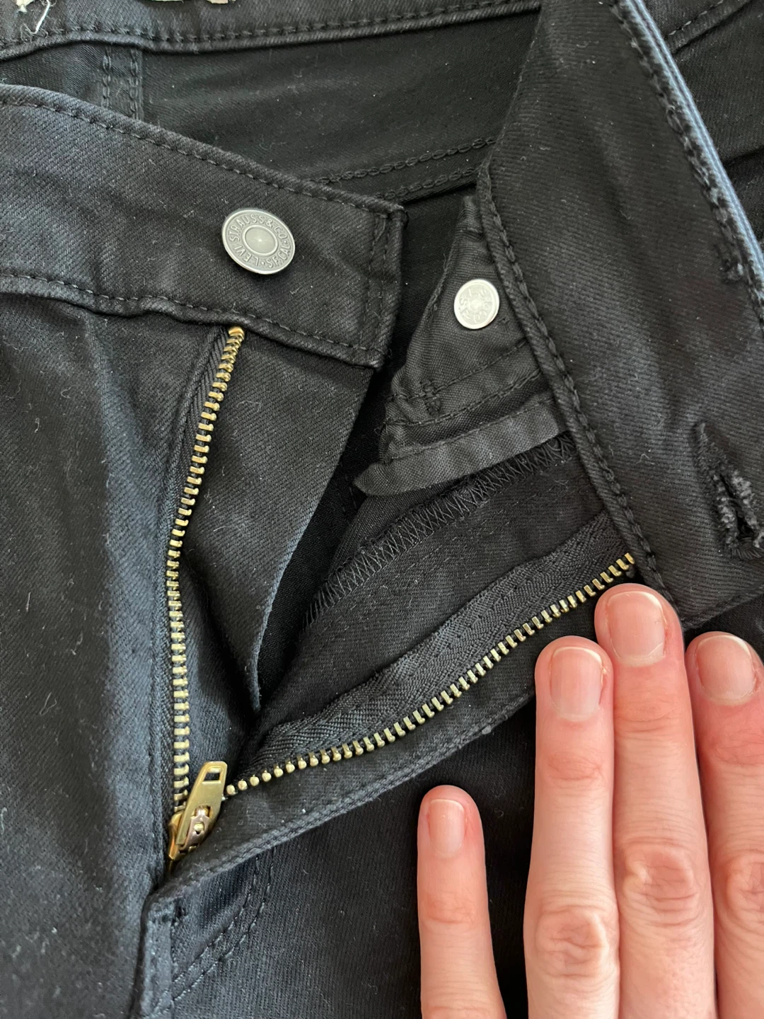 Levi's 711 Skinny Black Jeans Size 28/32 - photo 2