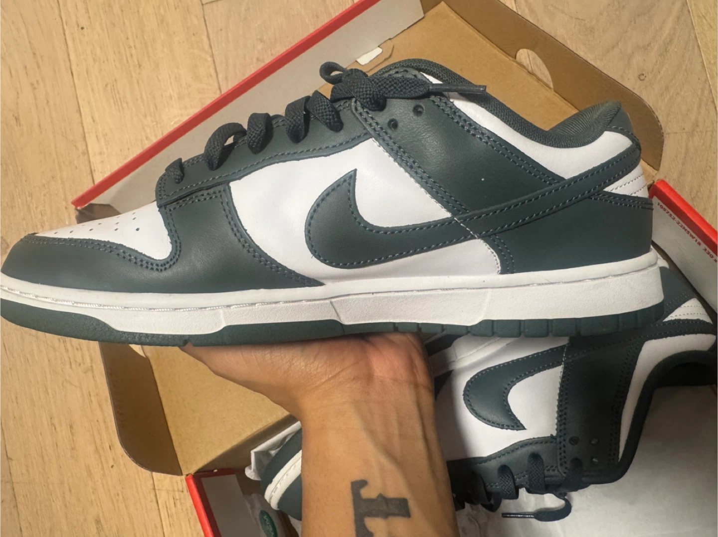 Nike Dunk Low Green White - photo 2