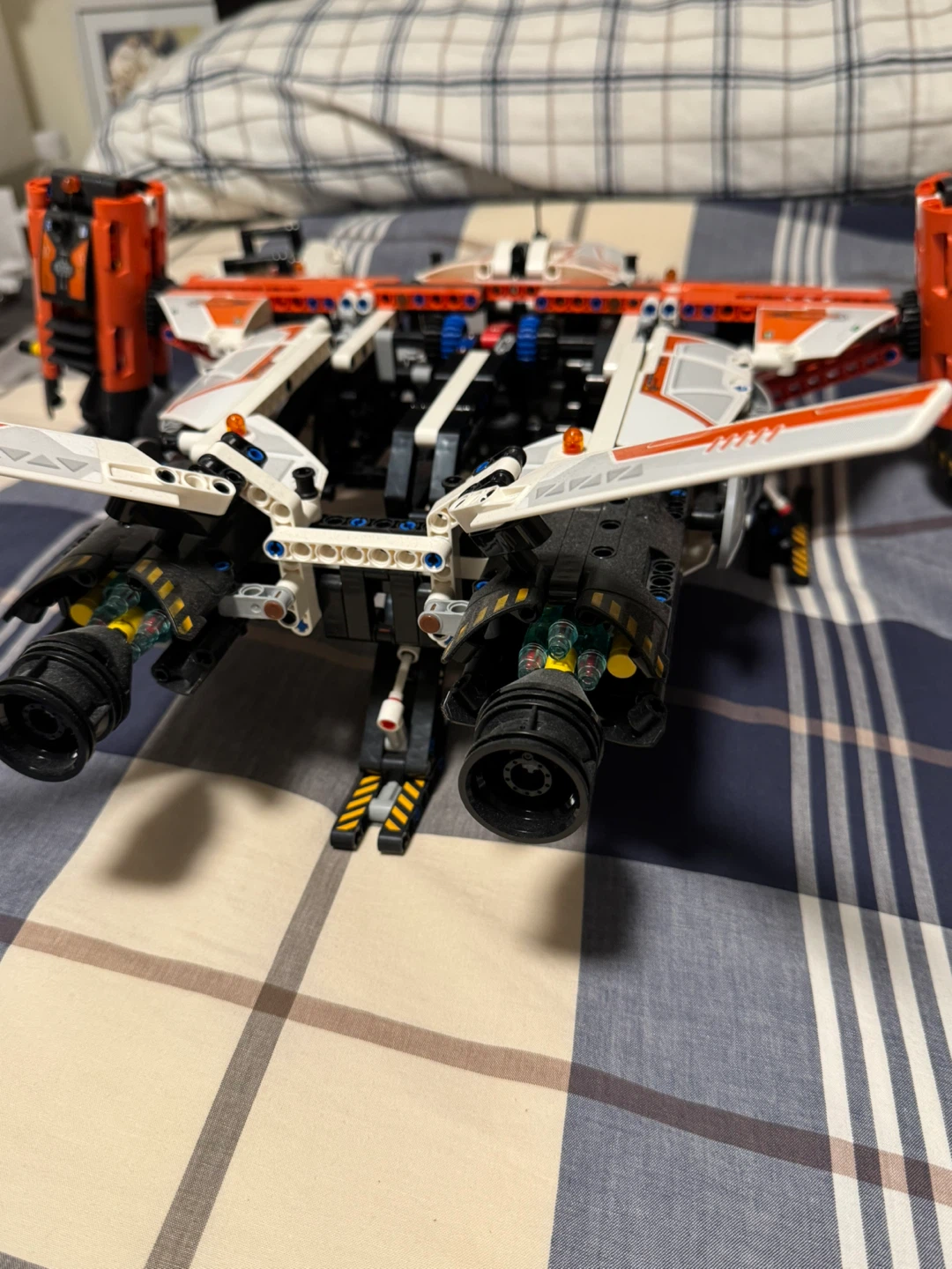 LEGO Technic VTOL Heavy Cargo Spaceship Set 42151 - photo 4