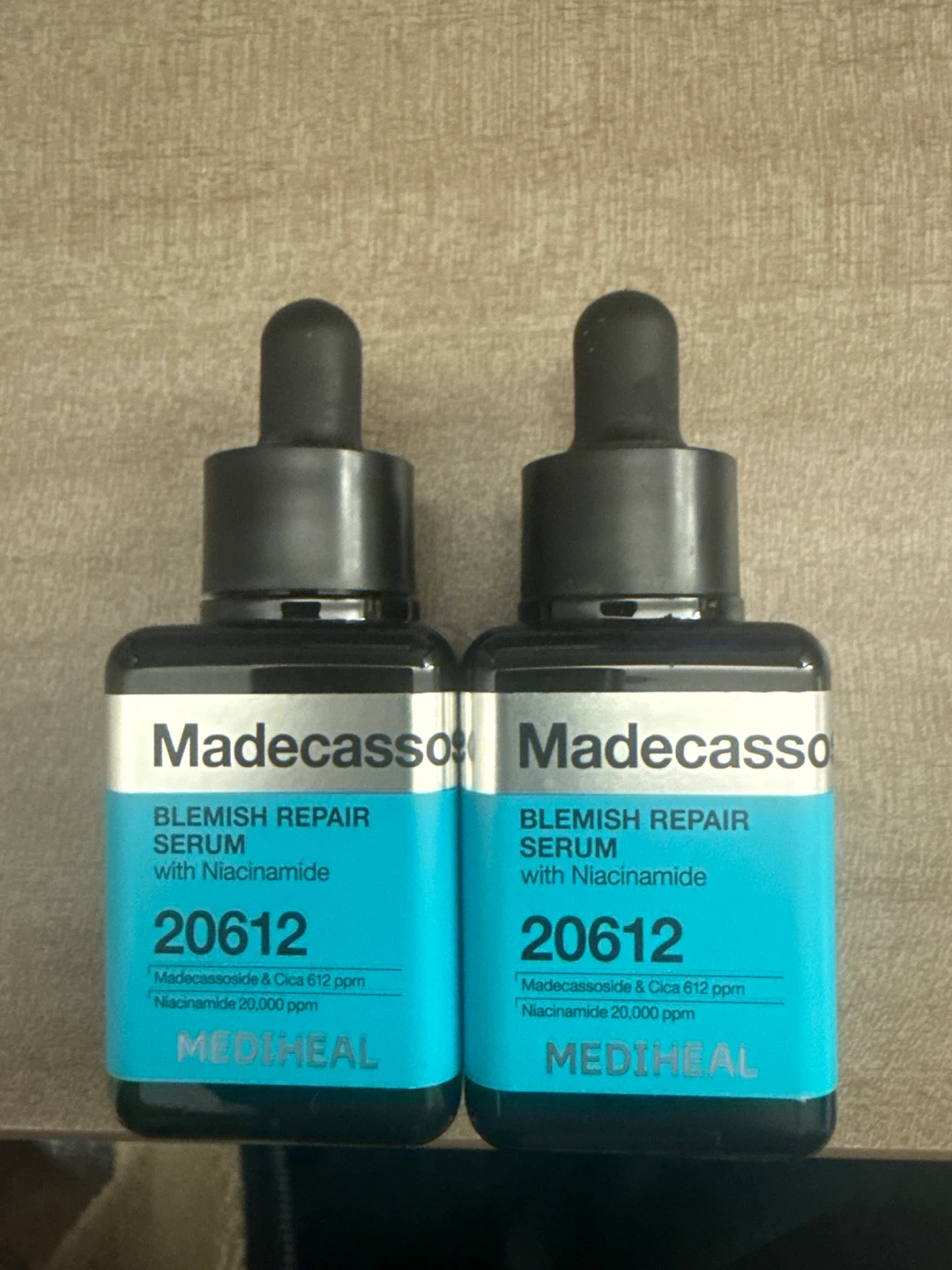 MEDIHEAL Madecassoside Blemish Repair Serum with Niacinamide