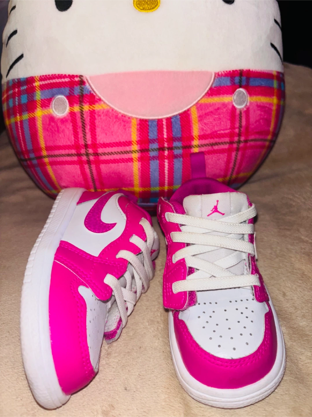 Jordan 1 Toddler Shoes - Pink and White