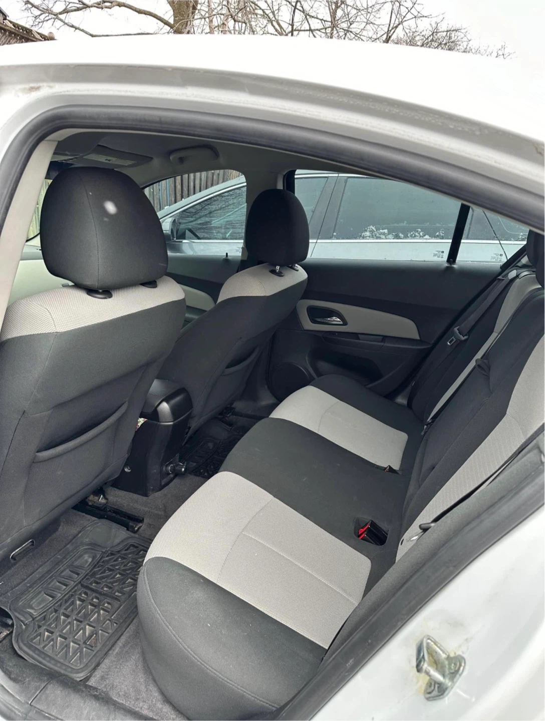White Chevrolet Cruze Sedan - photo 5