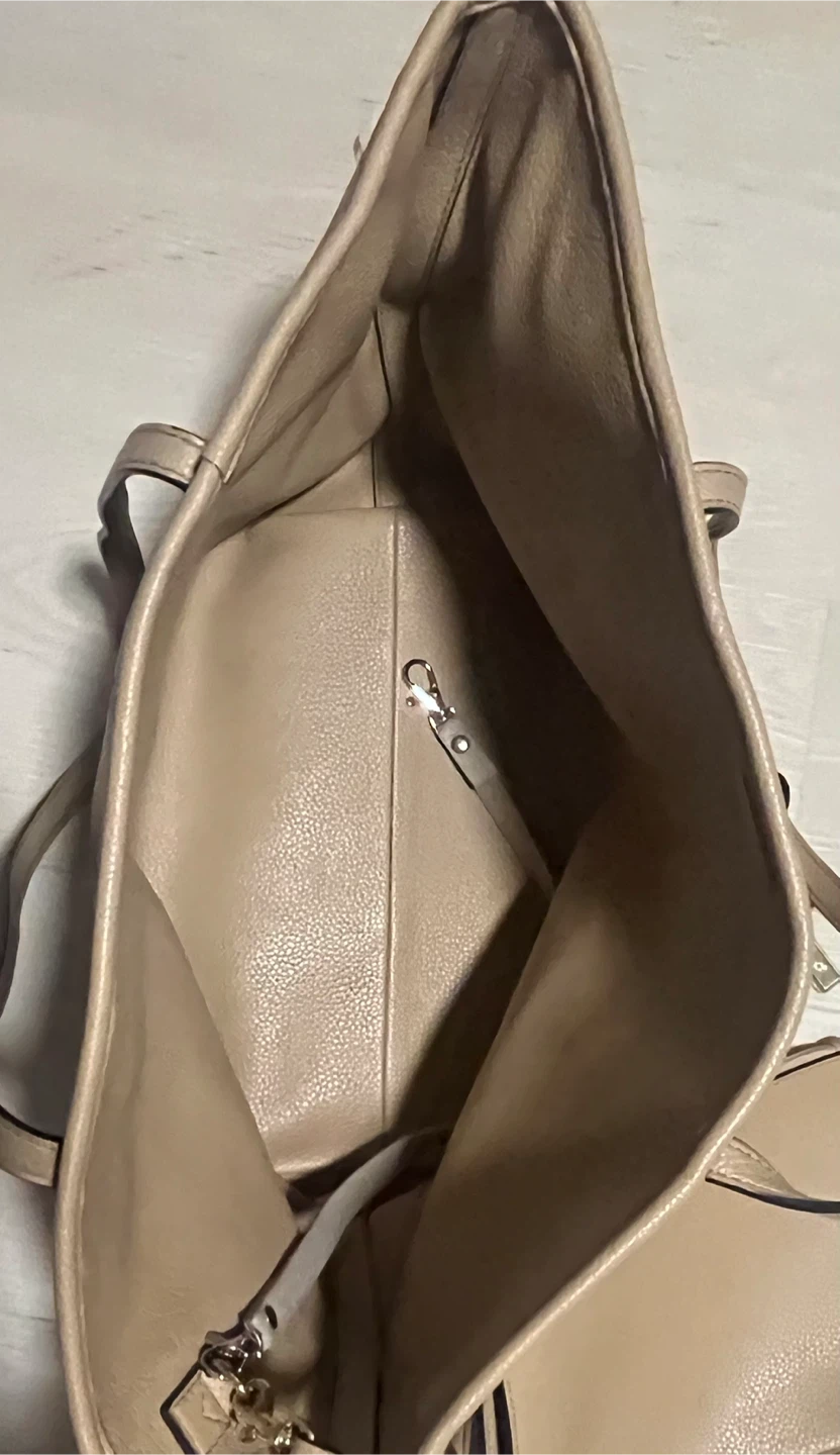 Calvin Klein Faux Leather Tote Bag with Pouch - photo 5