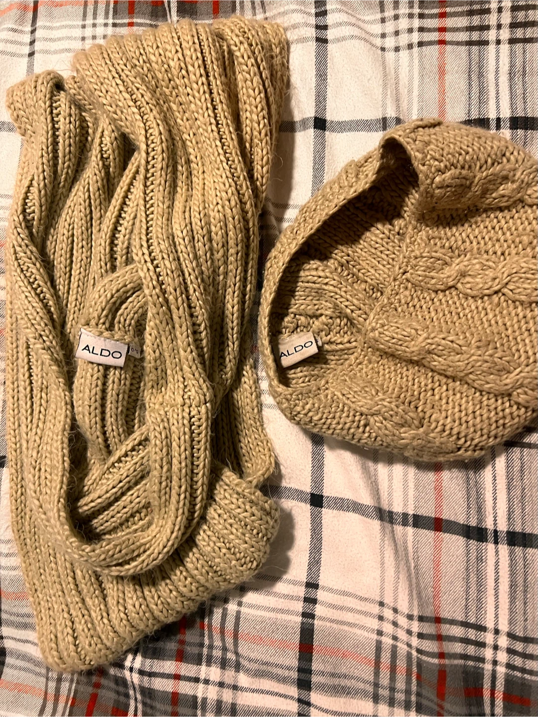Aldo Toque and Scarf - photo 2