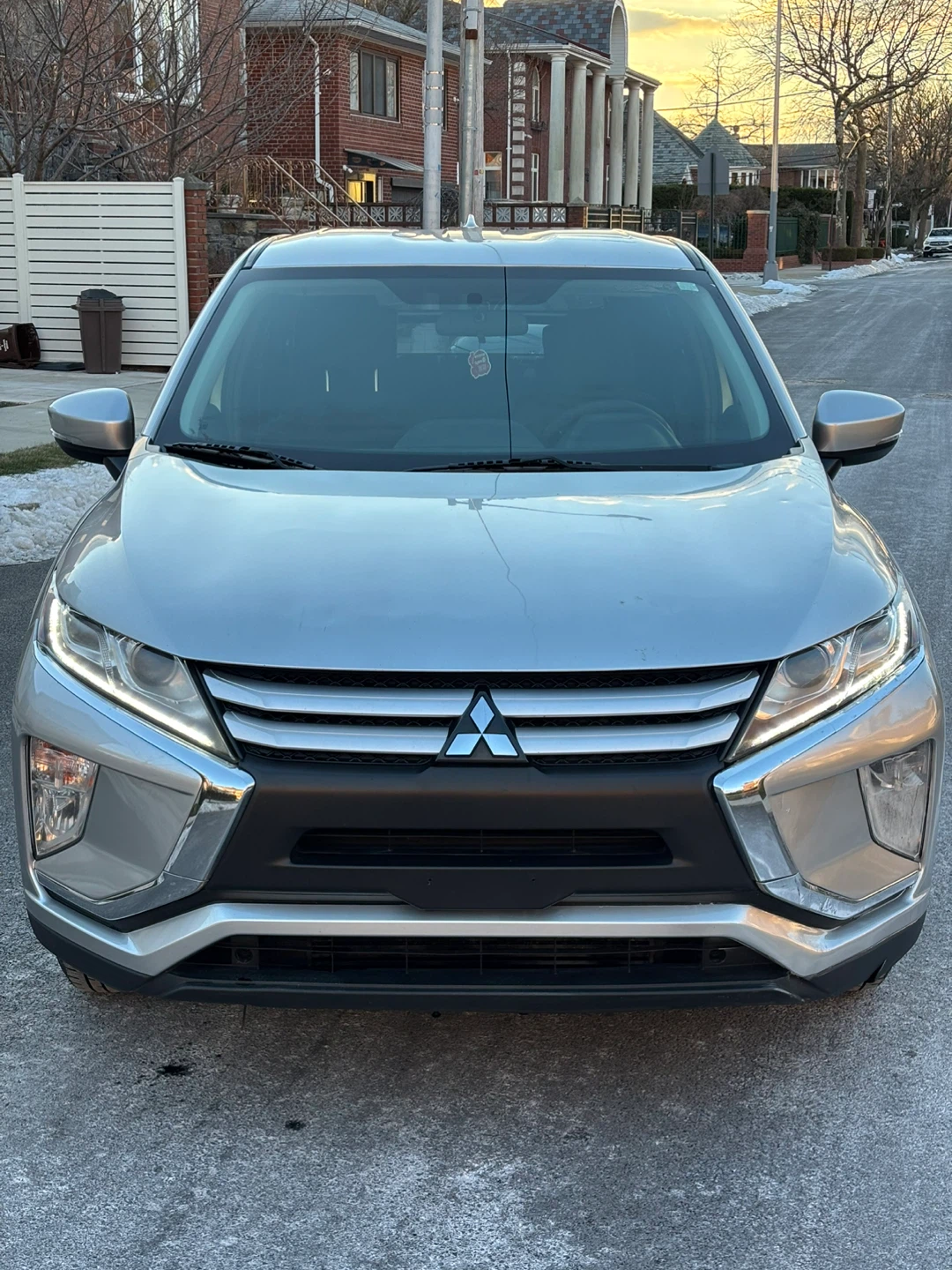 Mitsubishi Eclipse Cross ES clean title - photo 2