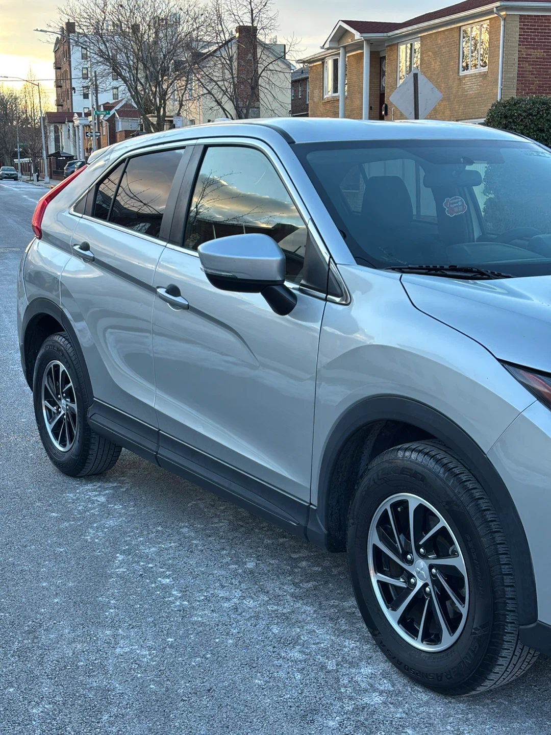 Mitsubishi Eclipse Cross ES clean title - photo 4