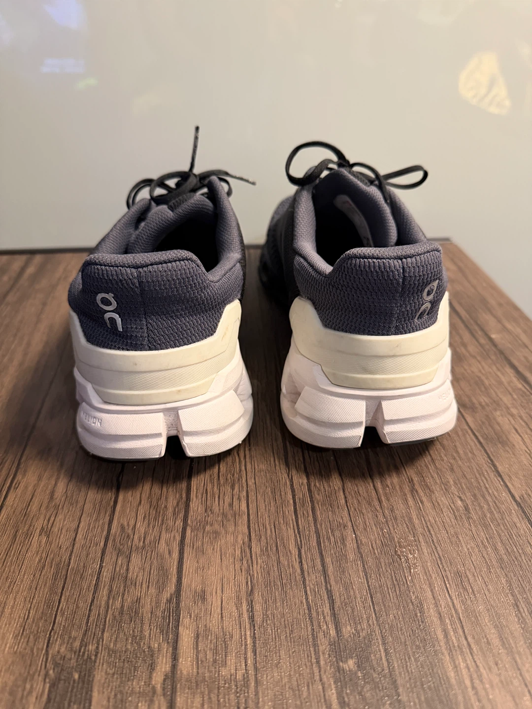 On Running Running Shoes – Men’s 9.5 (EU 43) - photo 3