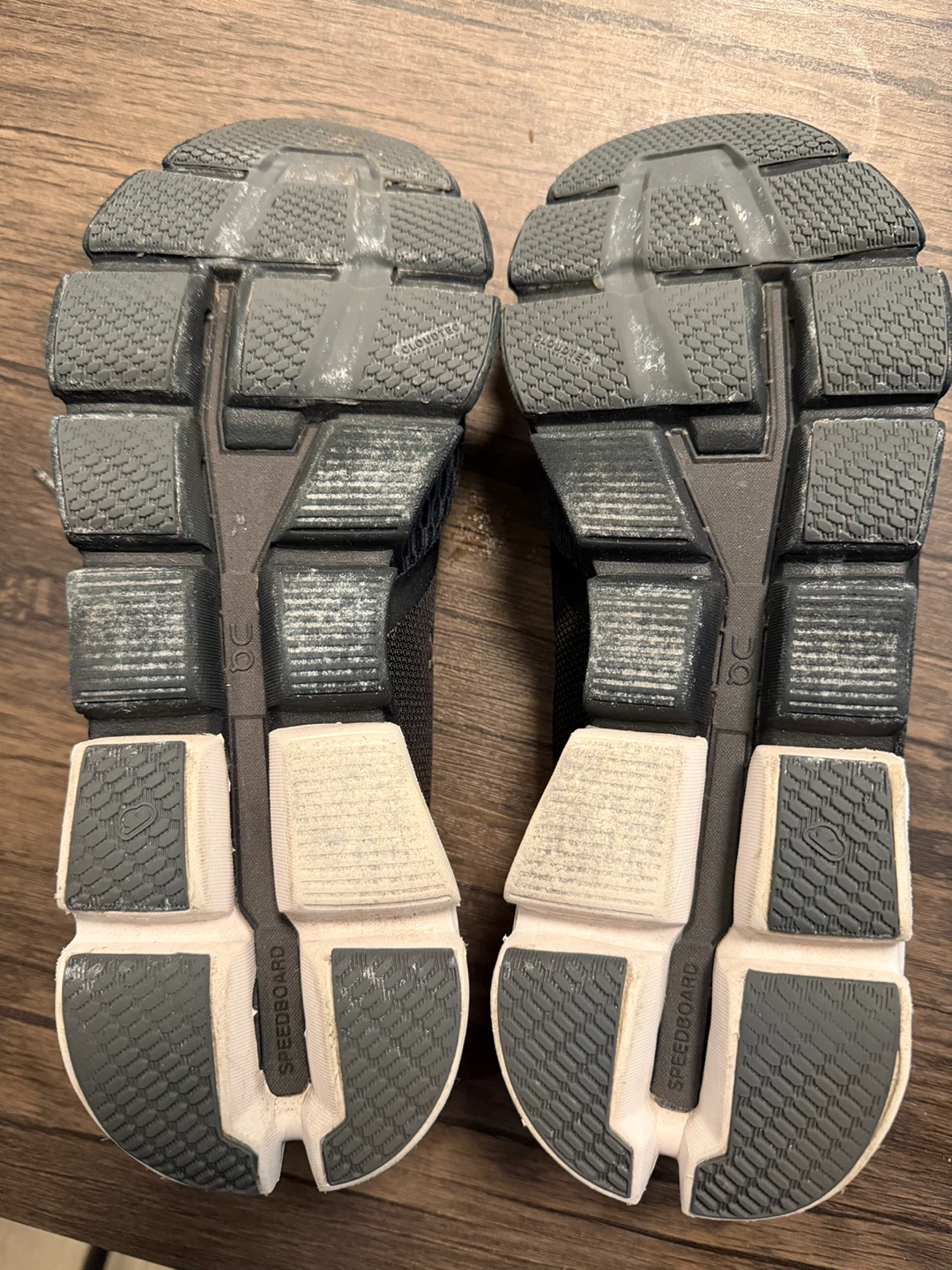 On Running Running Shoes – Men’s 9.5 (EU 43) - photo 5