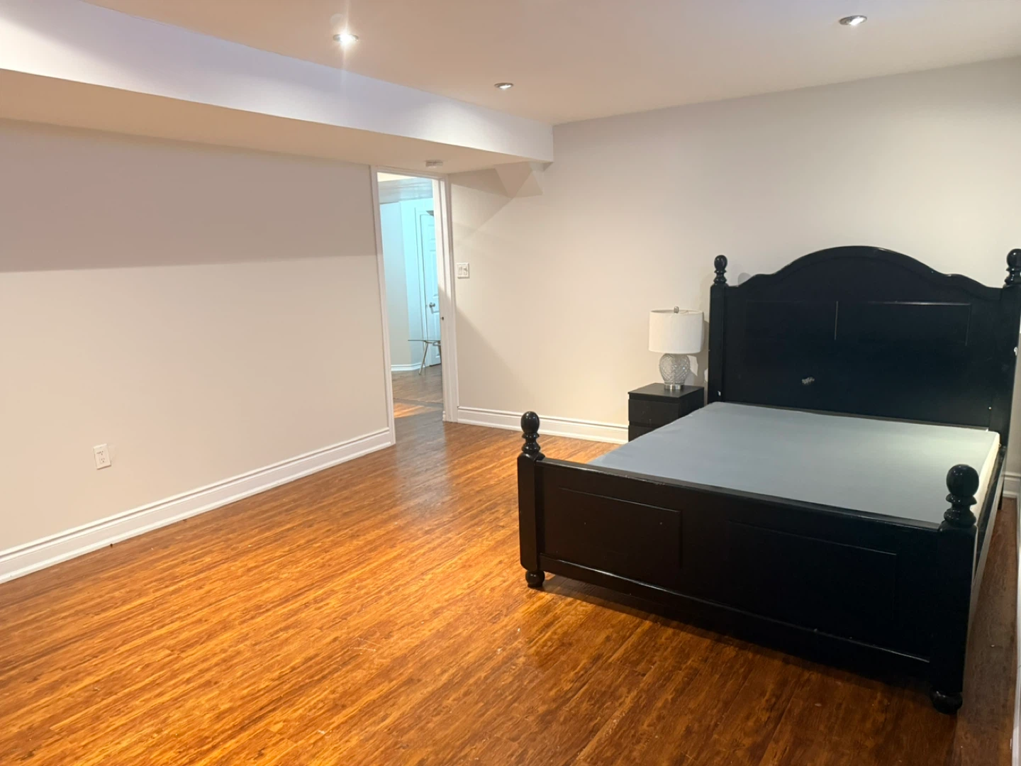 Furnished 2-Bedroom Basement Apartment | 2 Parking - photo 5