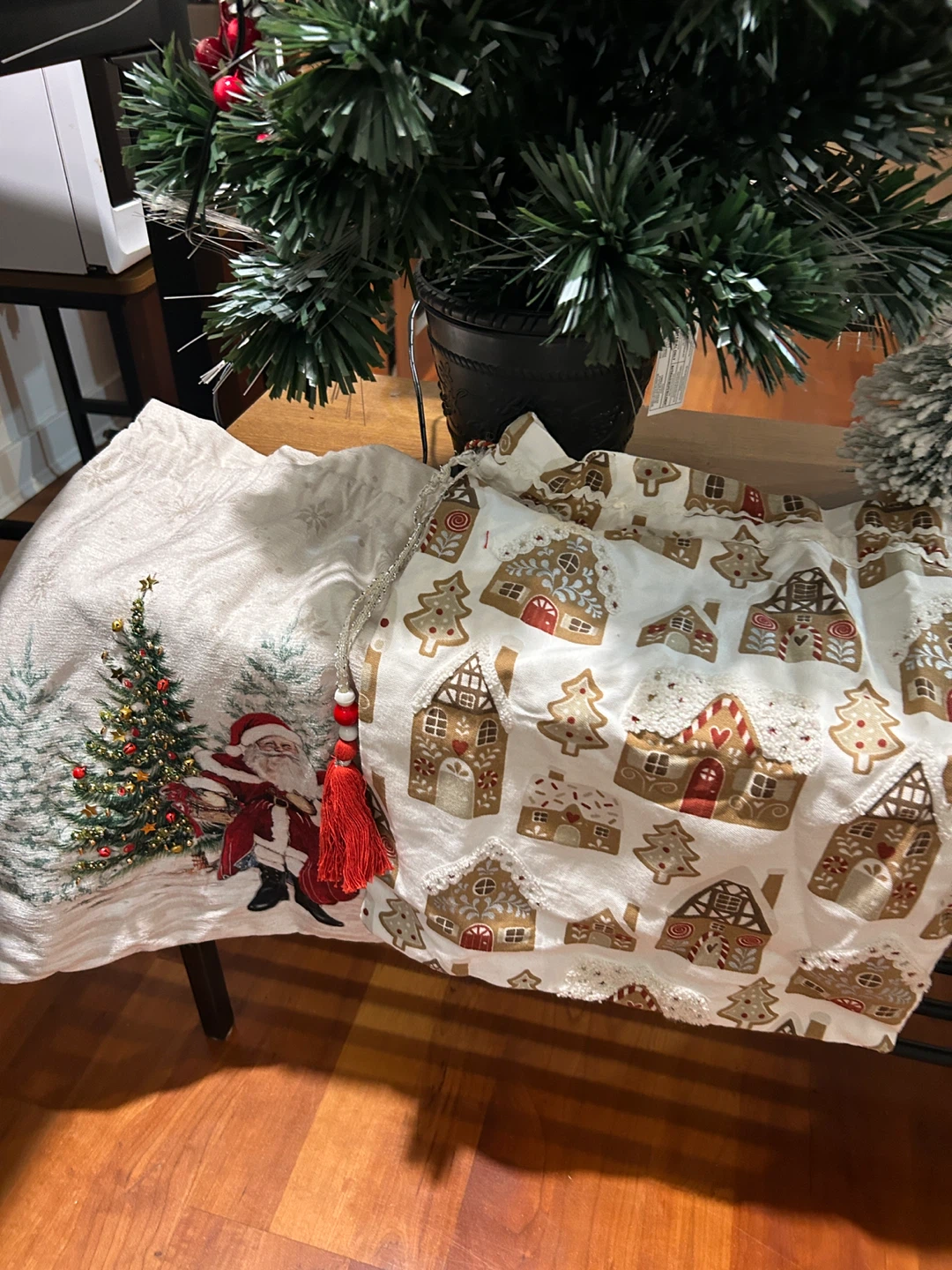 Pre-decorated Artificial Christmas Tree with Ornaments - photo 2