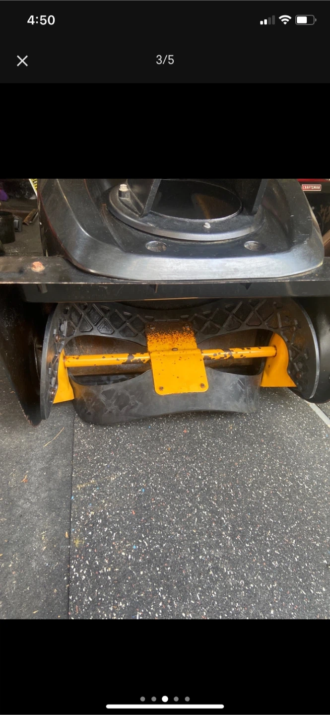 Craftsman 900/22 Snowblower - photo 2
