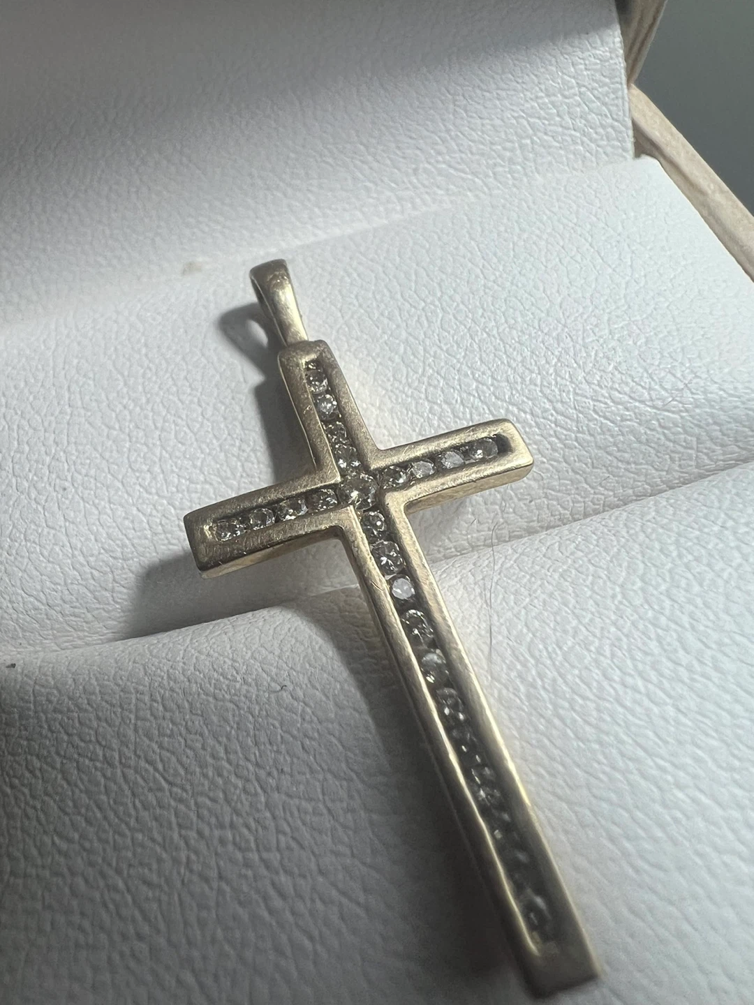 10 k Gold Diamond Cross Pendant - photo 2