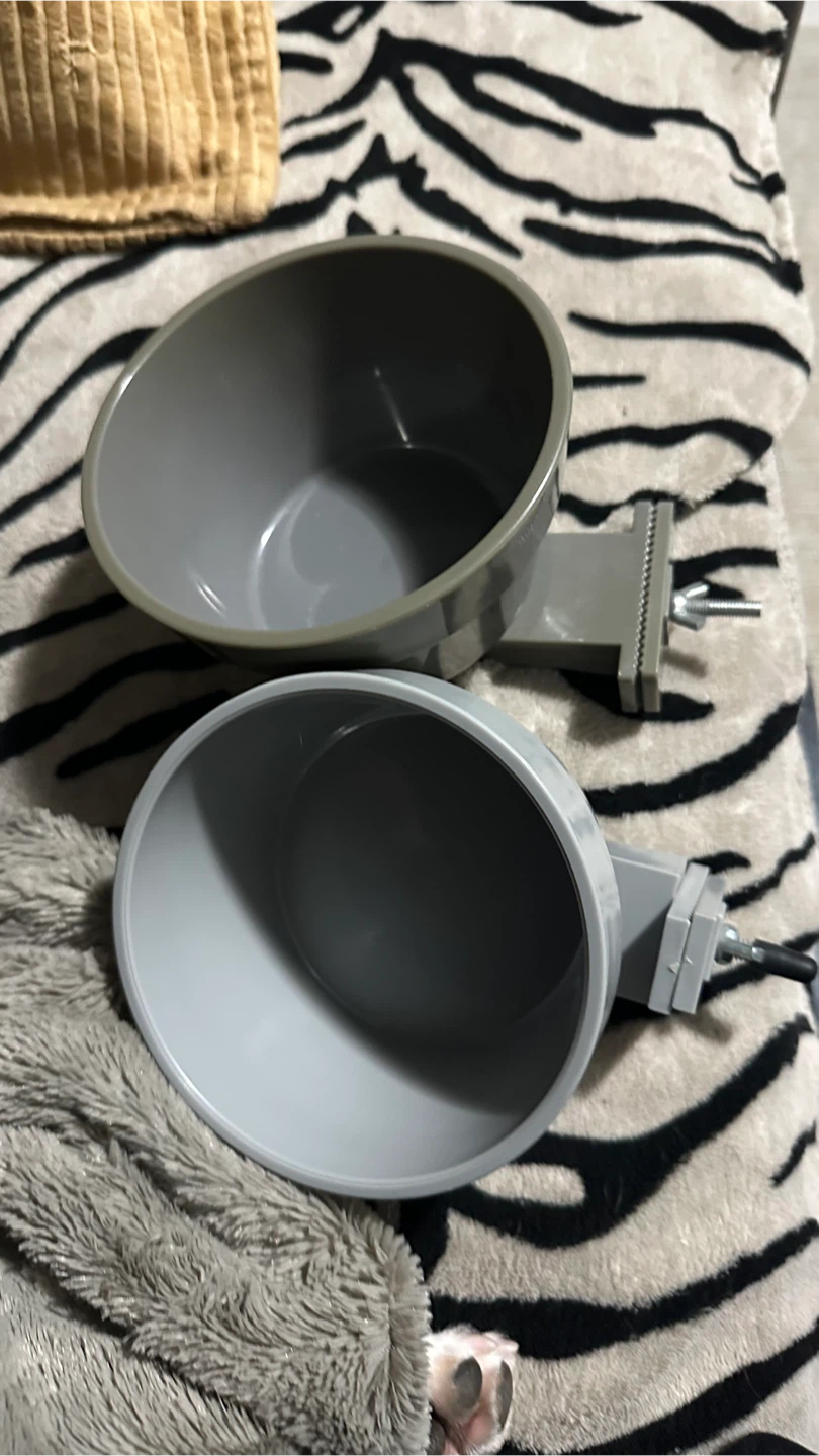 2 bowls ~ Top Paw Crate Crock Food & Water Bowl