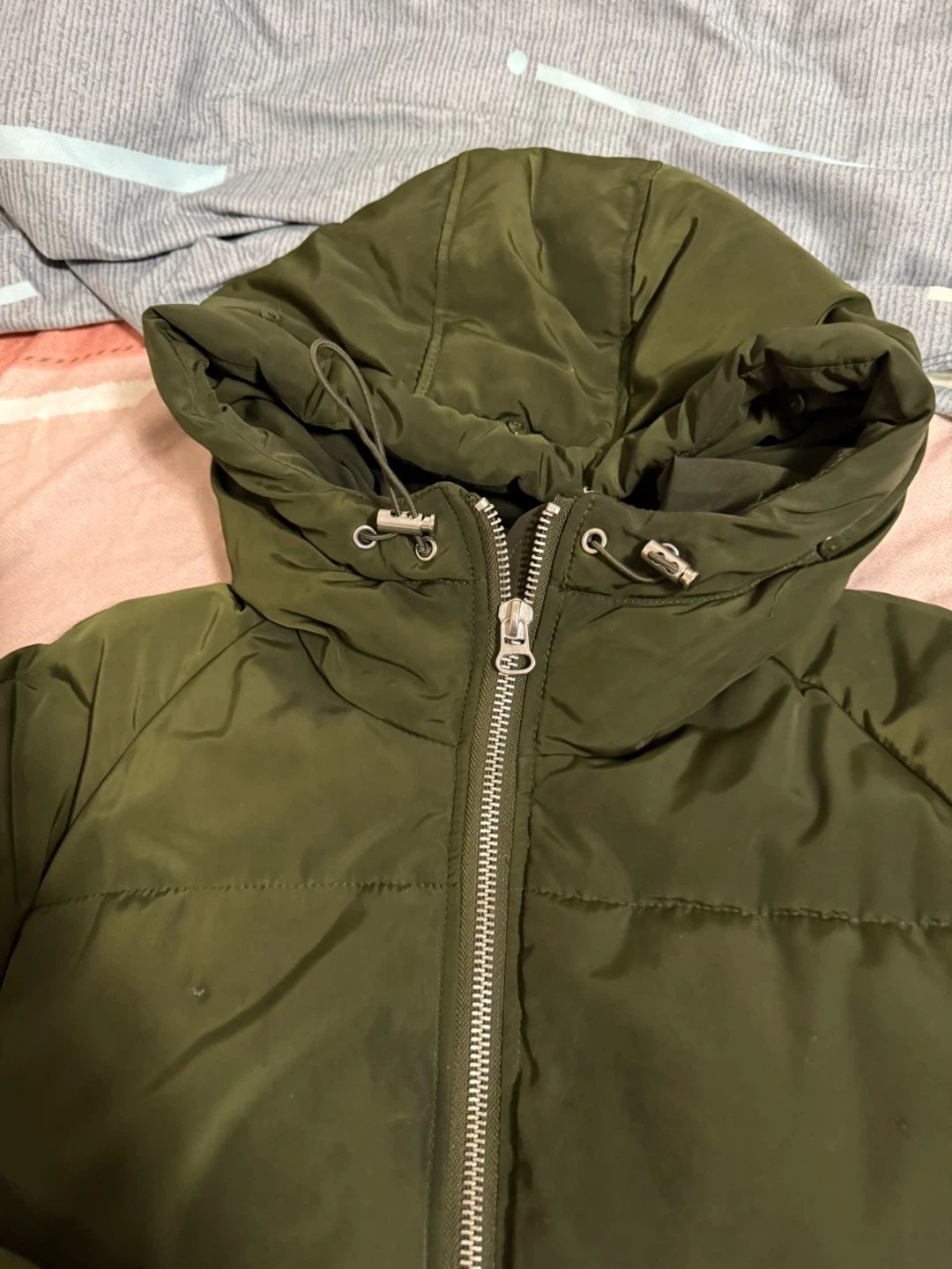 Zara Olive Green Puffer Coat with Hood SizeL - photo 5