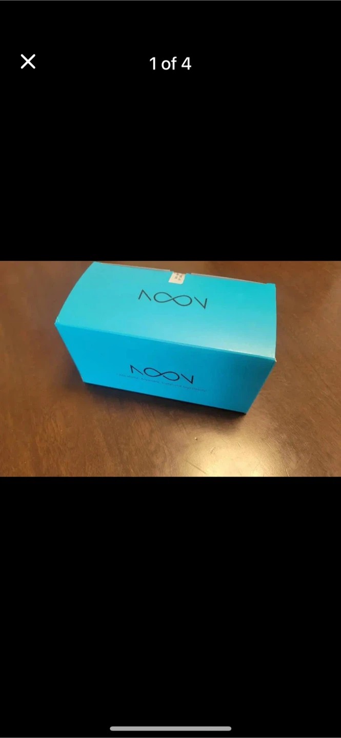 NOON VR Headset with Box