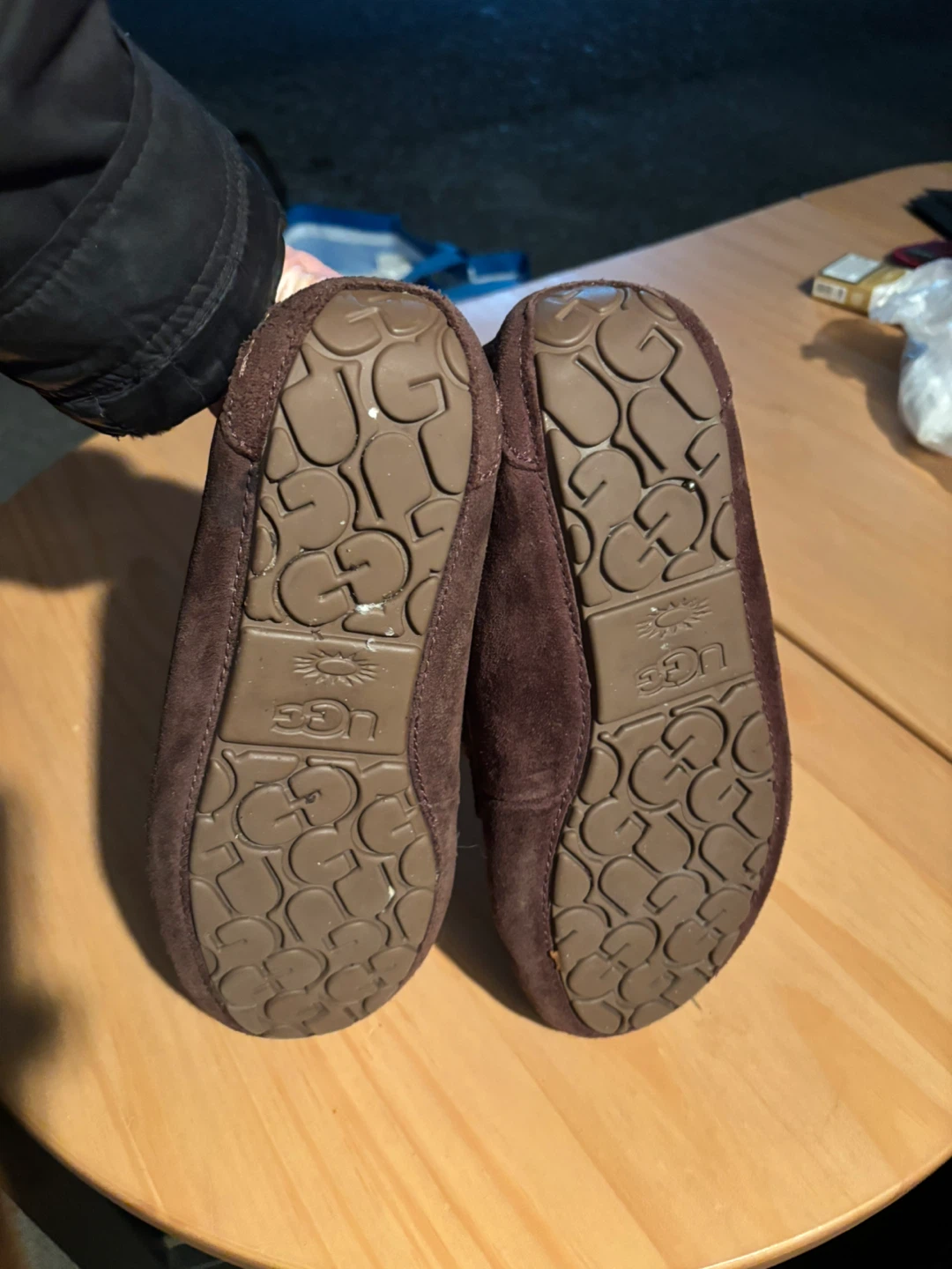 UGG shoes for adults - photo 4