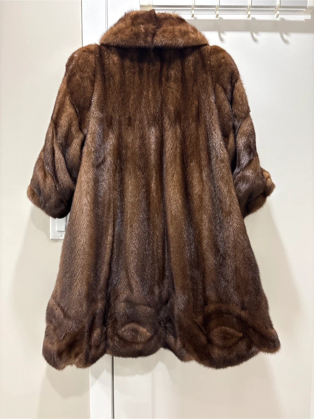 Demi brown female Mink Fur Coat - photo 5