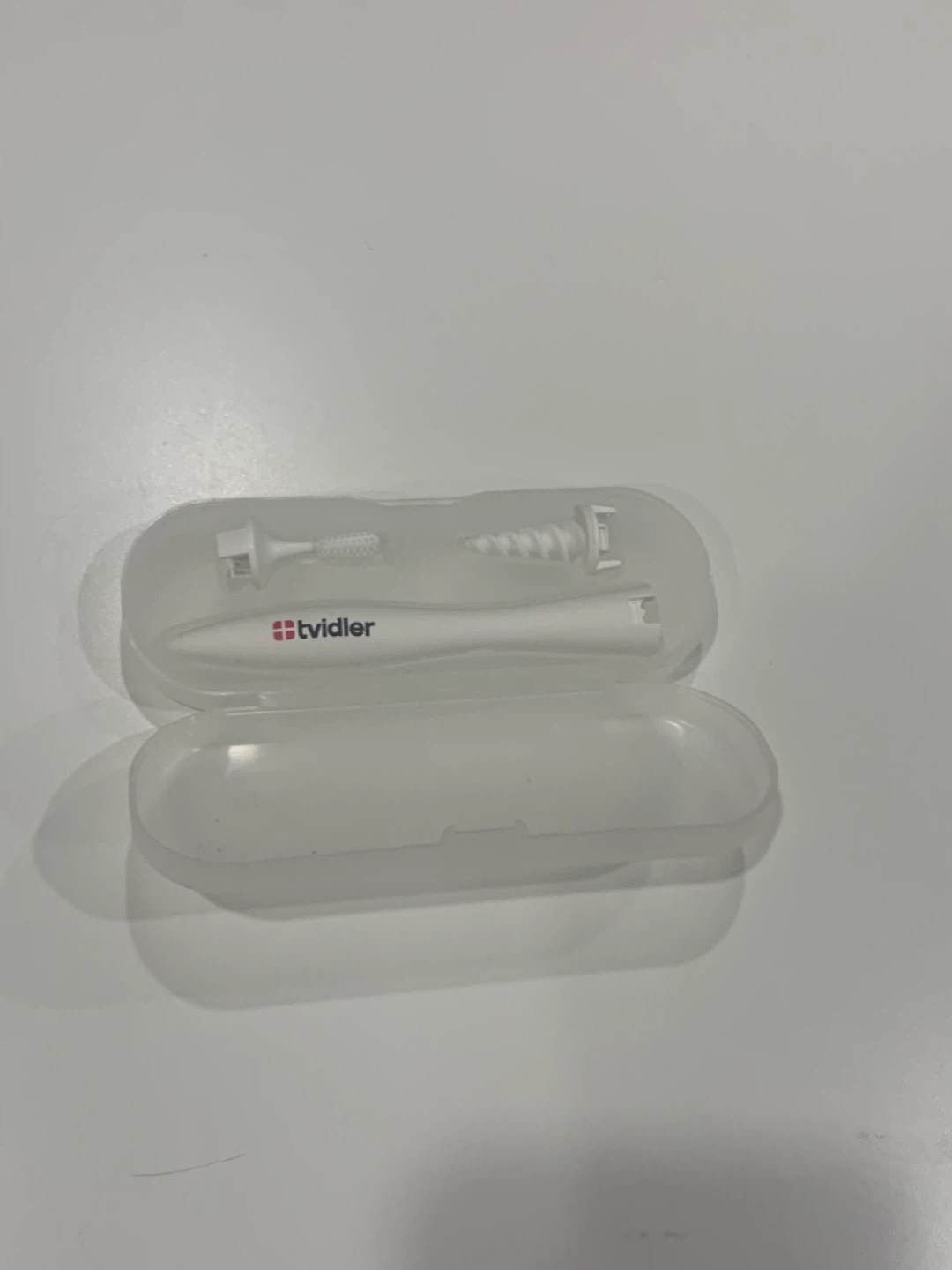 Tvidler ear cleaner