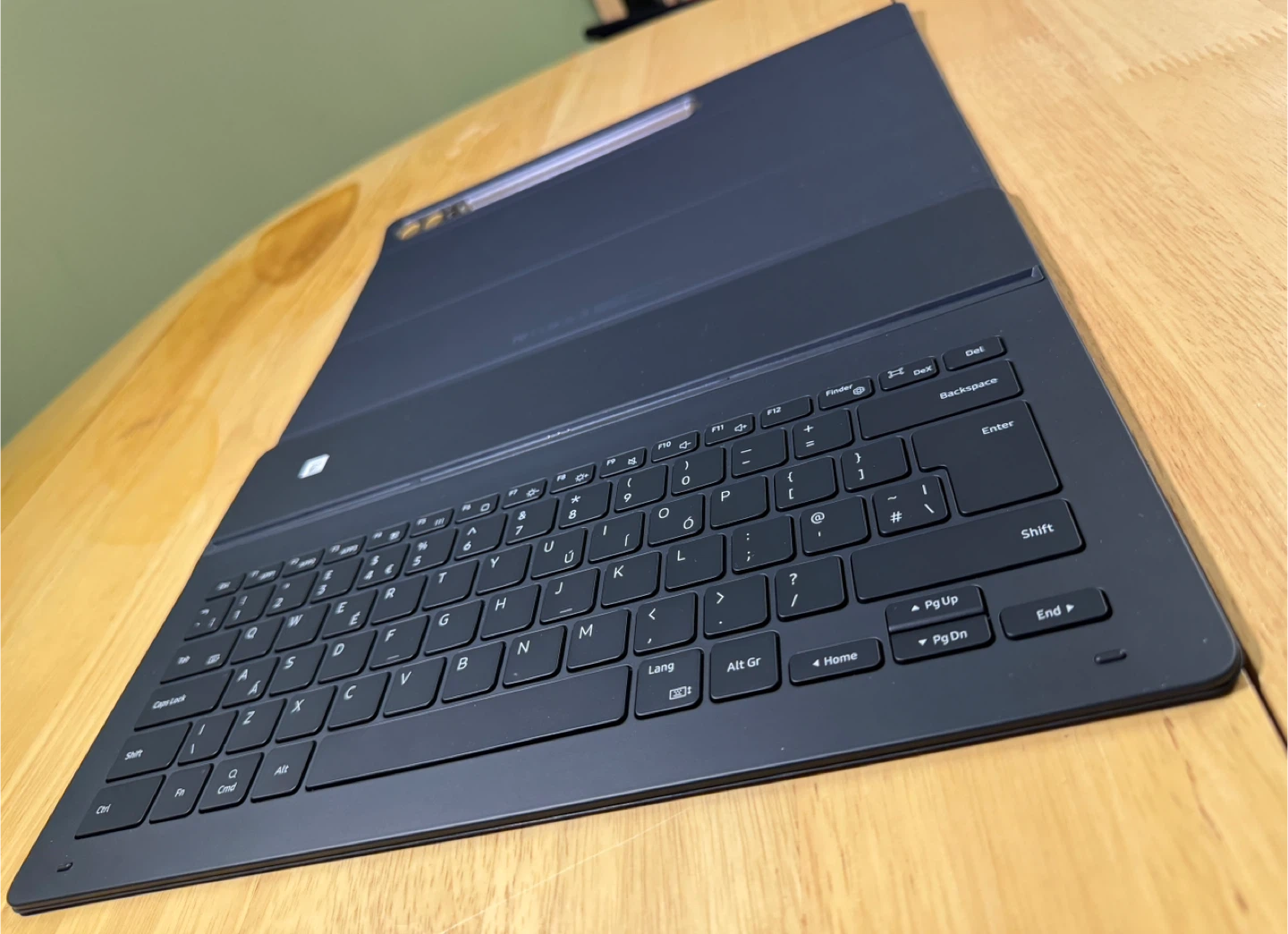 Samsung Galaxy Tab S8 Ultra Keyboard Case - photo 4