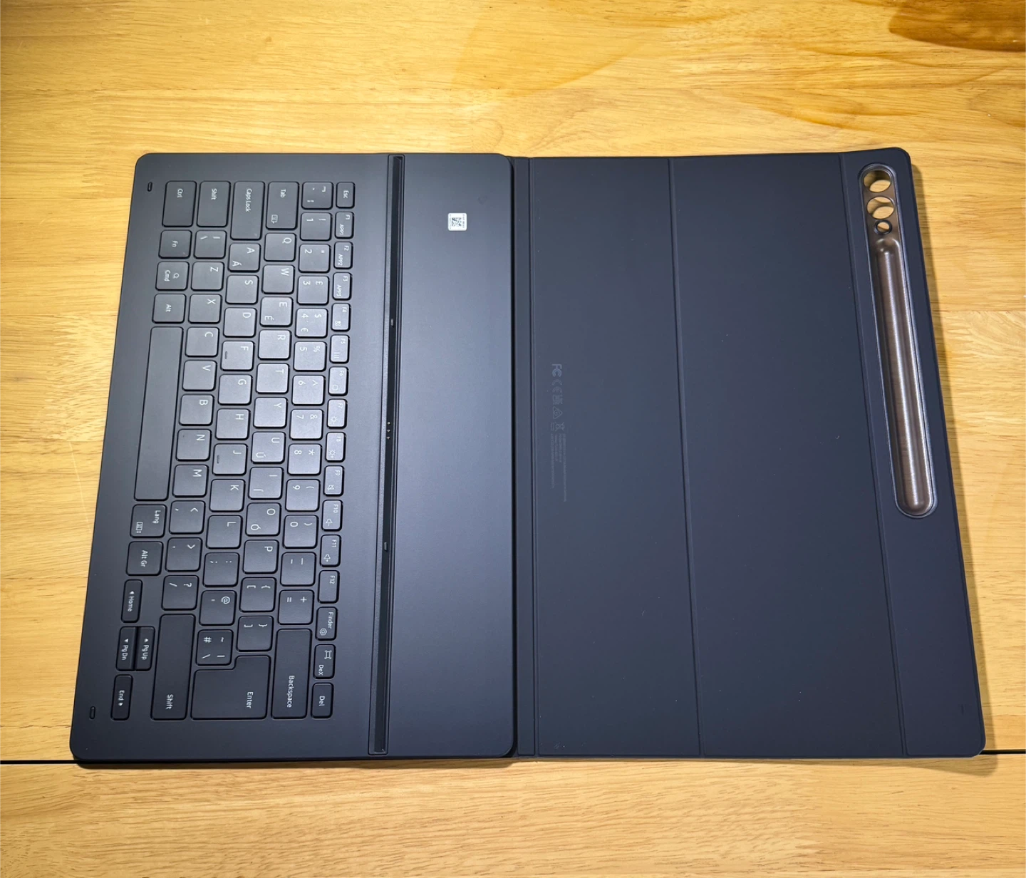 Samsung Galaxy Tab S8 Ultra Keyboard Case - photo 3
