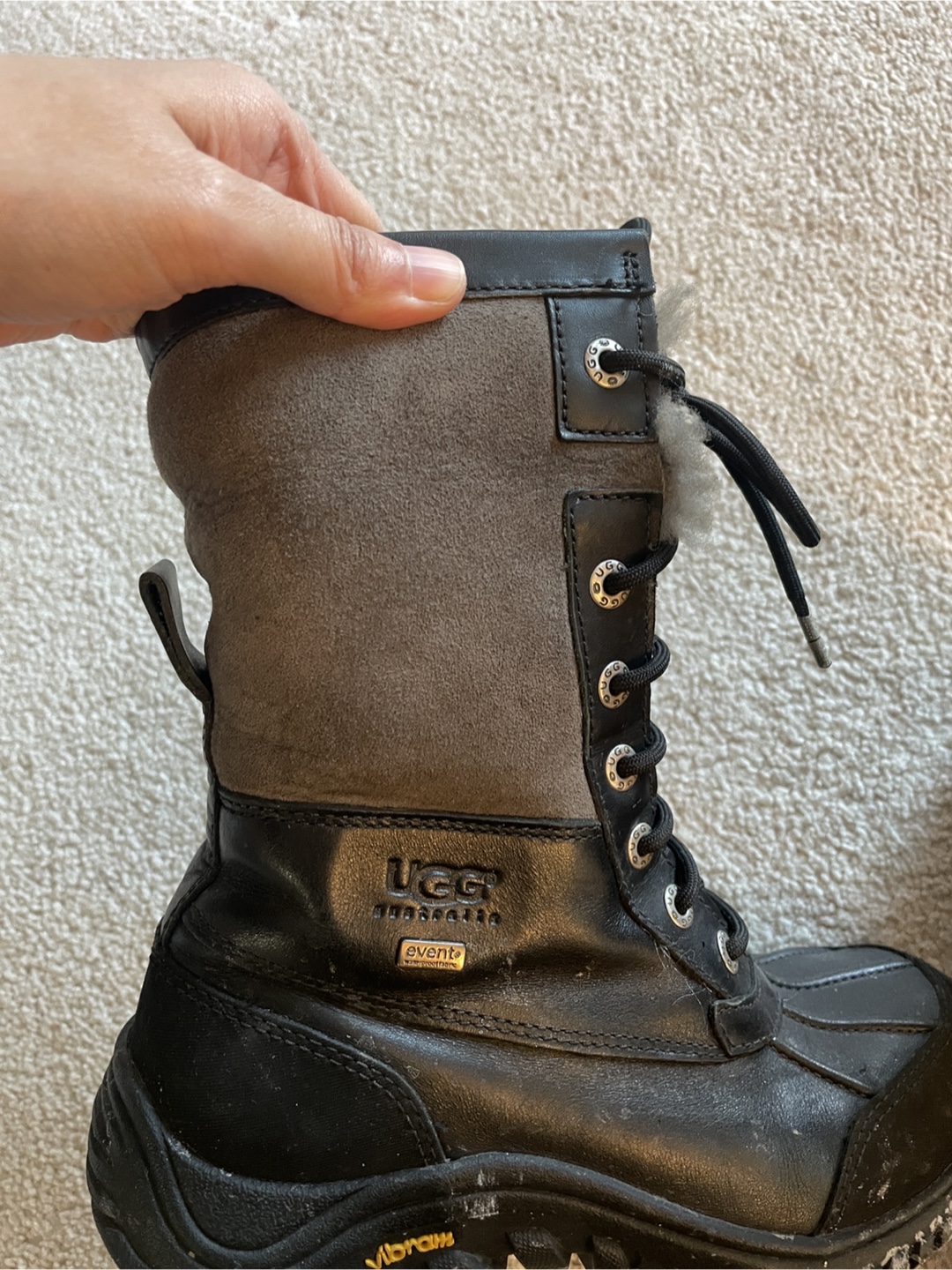 UGG Women's Black Winter Boots Size 6 - photo 2