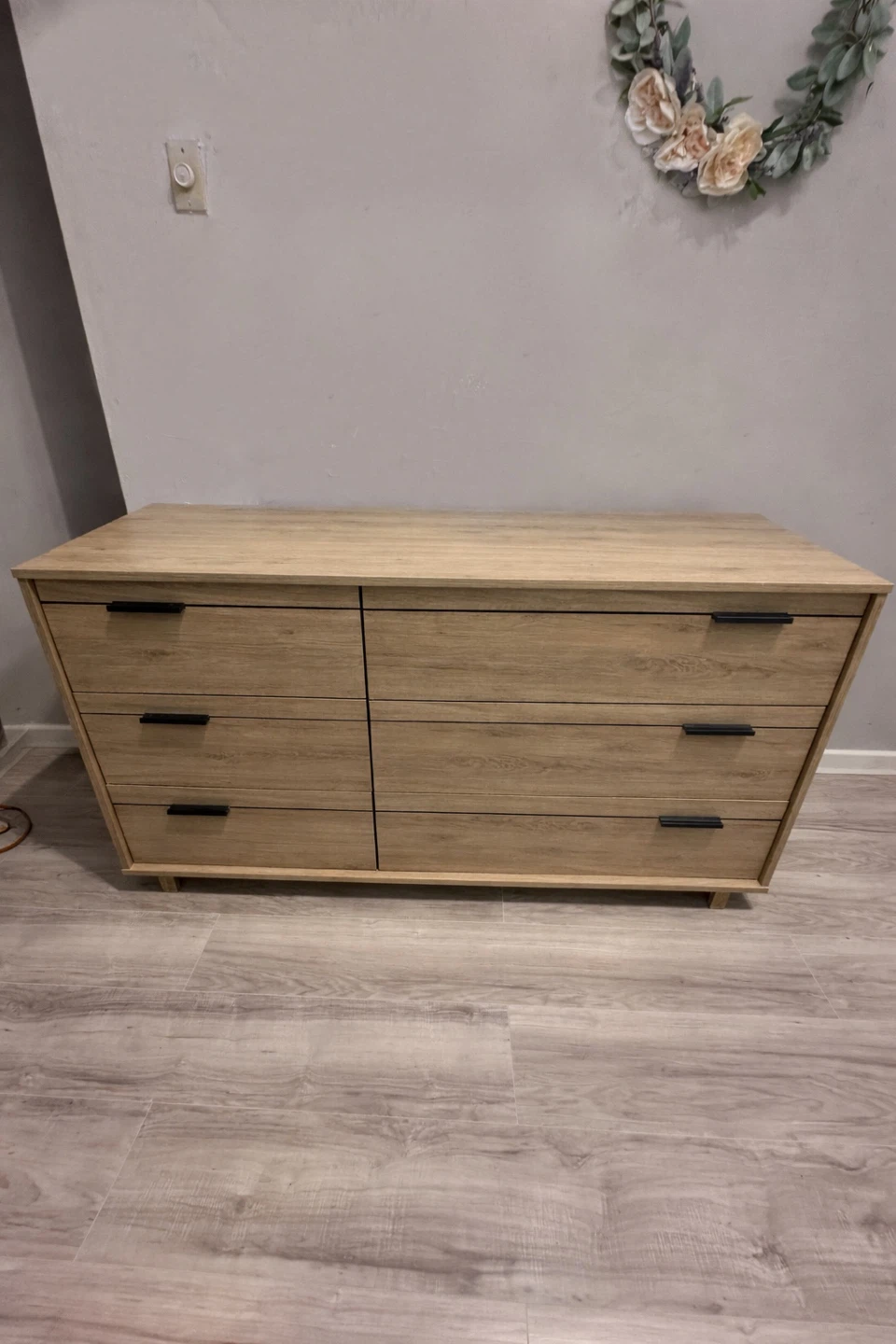 Light Wood Dresser with 6 Drawers