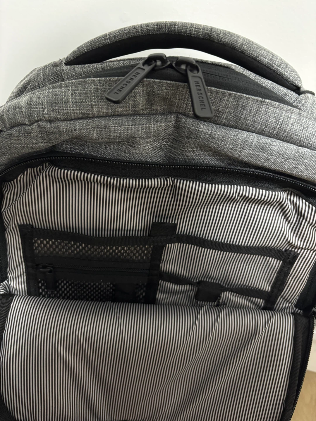 PRICE DROP — NEED GONE Herschel Tech Daypack Mid (18L) - photo 3