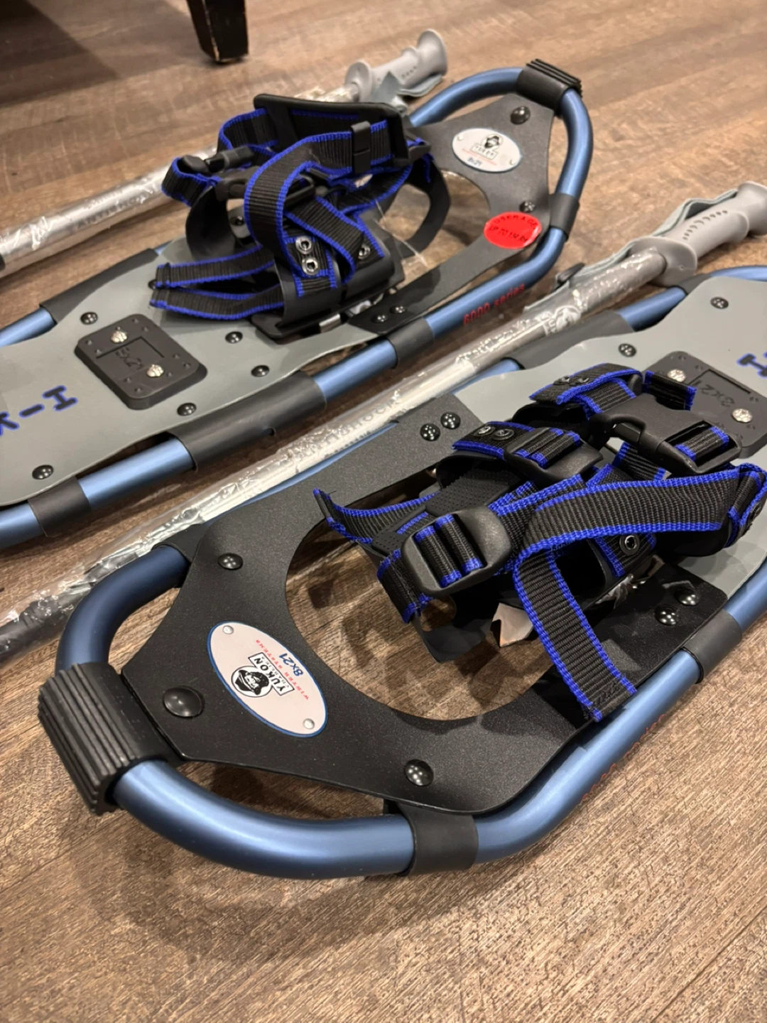 Yukon Charlie's 8x21 Snowshoes with Poles - photo 5