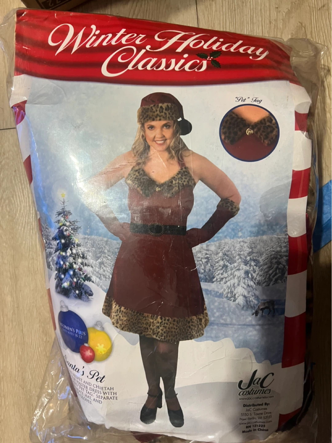 Santa's Pet Costume with Hat and Mitts - photo 2