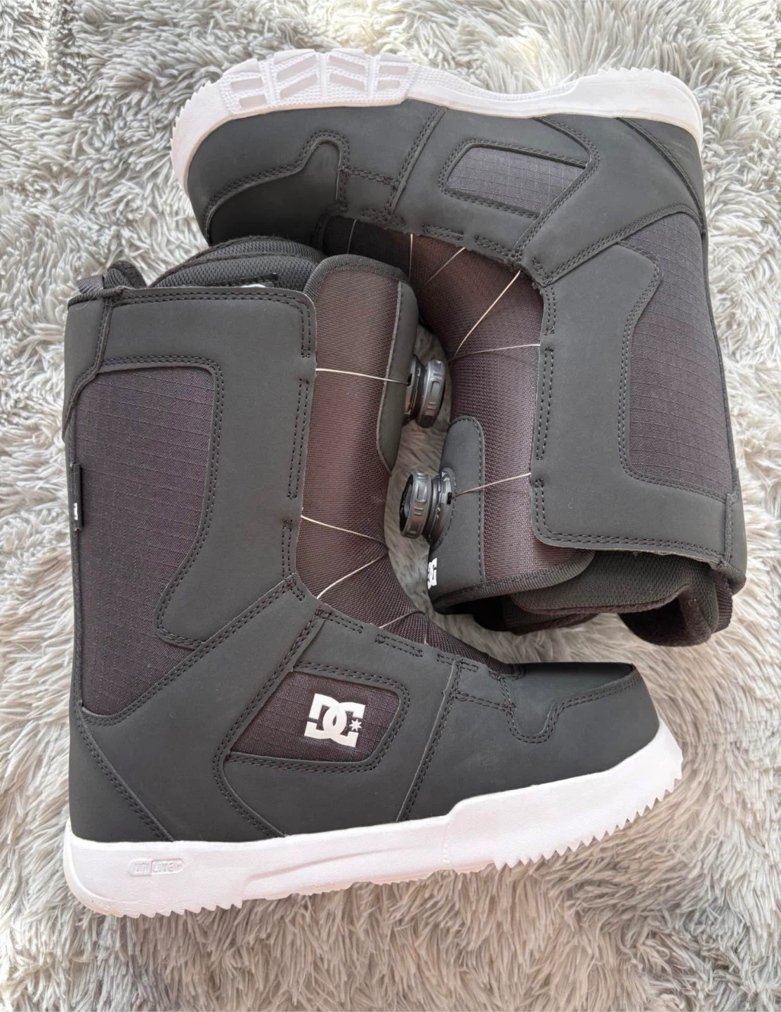 DC Phase Boa Snowboard Boots - Men's 8.0 - Black/White
