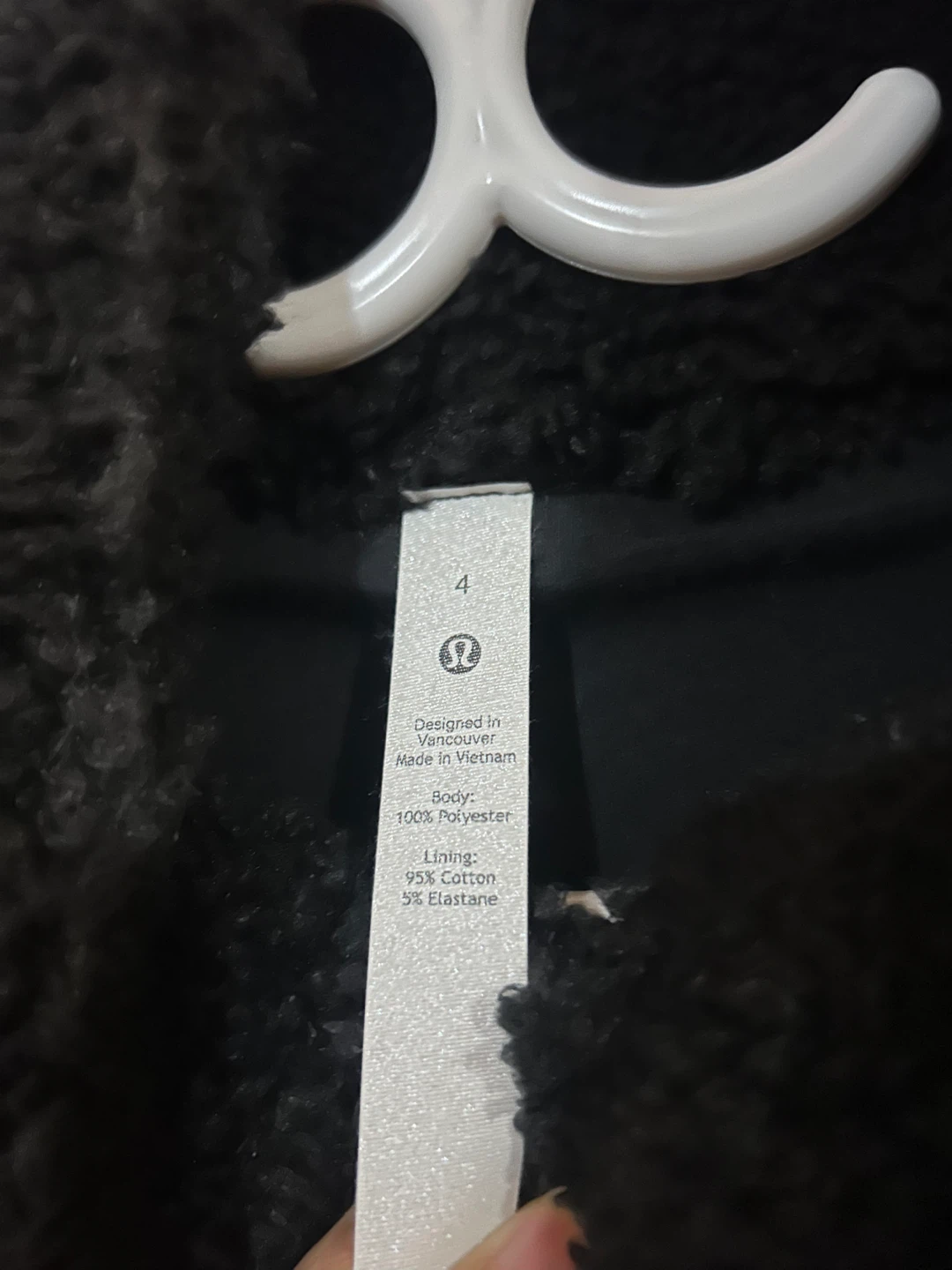 BRAND NEW Lululemon Black Fleece Pullover - Size 4 - photo 3