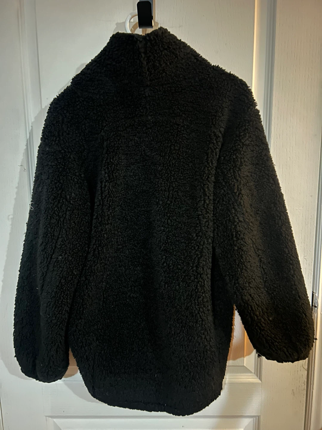 BRAND NEW Lululemon Black Fleece Pullover - Size 4 - photo 2