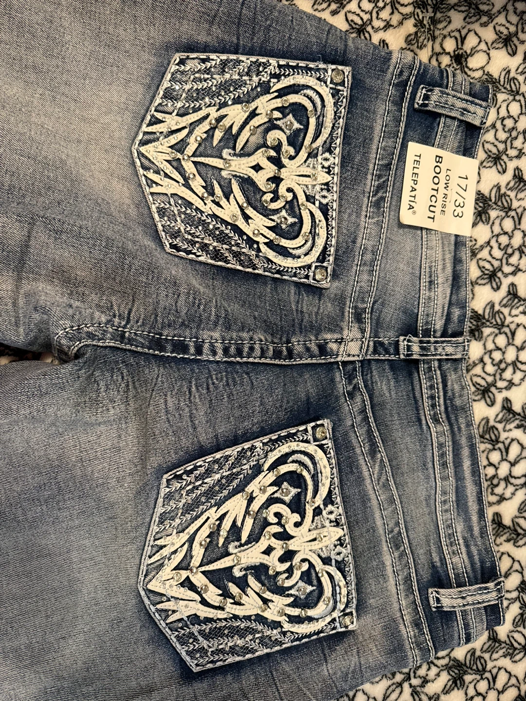 Telepatia Women's Low Rise Bootcut Jeans Size 17/33