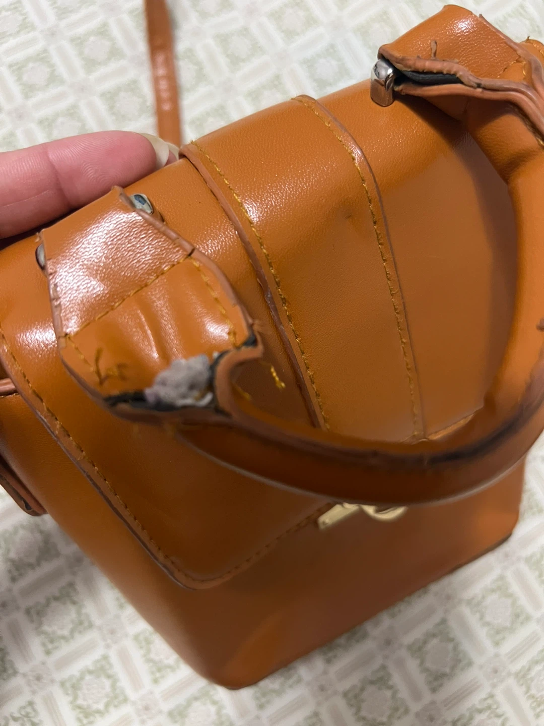 Two Small Shoulder Bags - photo 2
