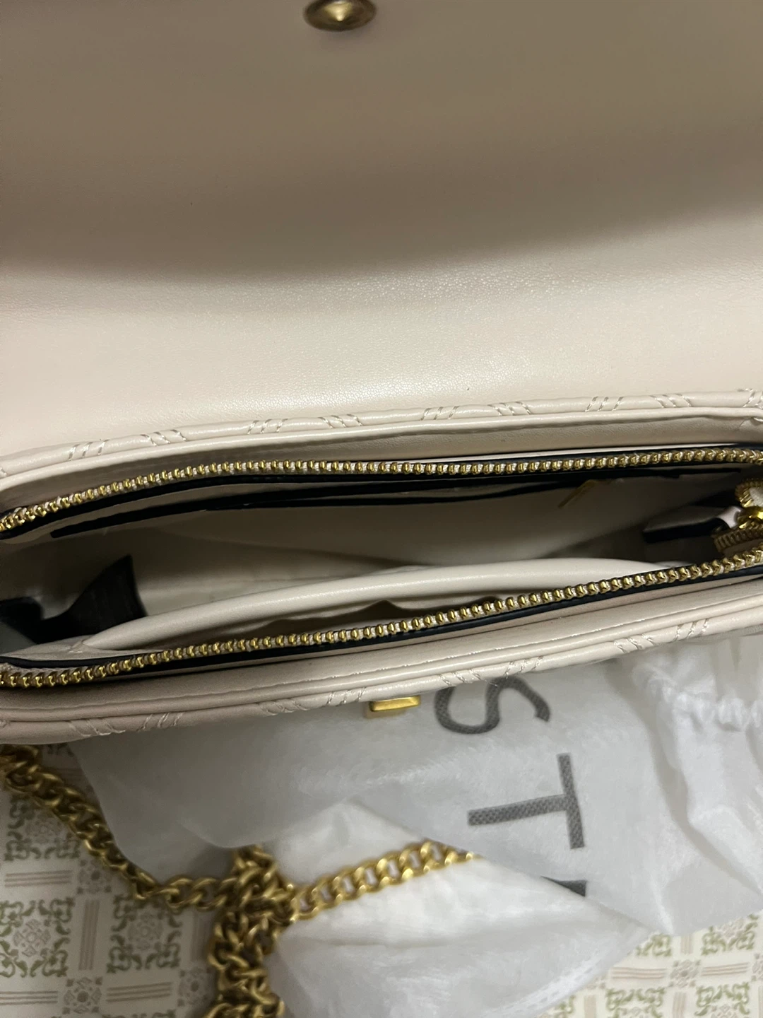 Celeste Quilted Handbag with Gold Chain Strap - photo 4