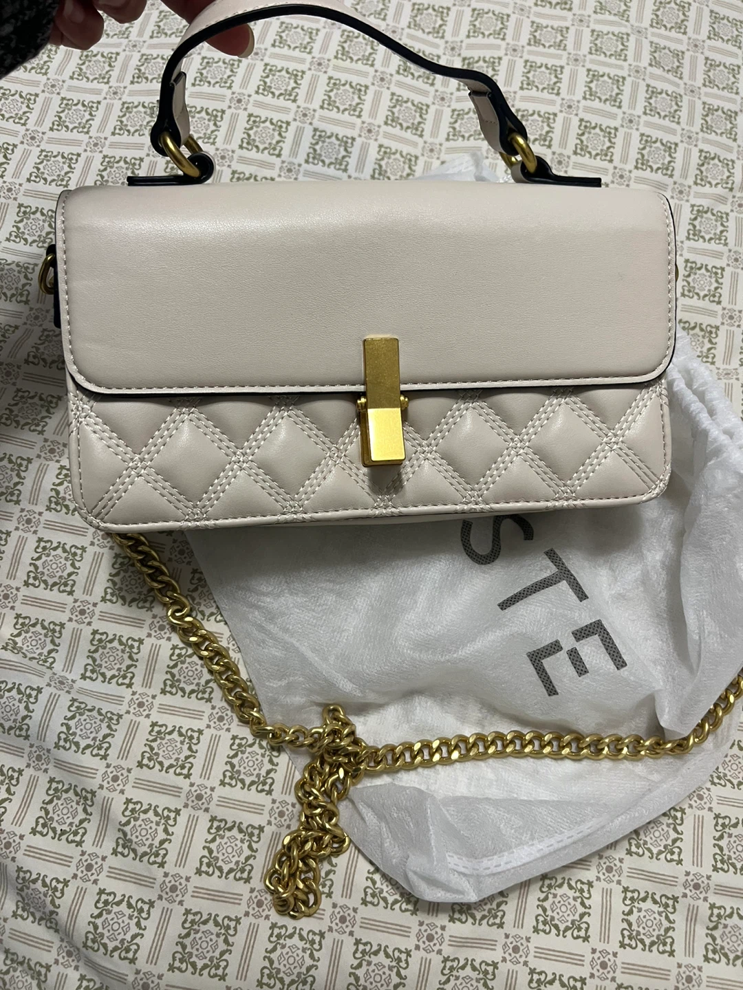 Celeste Quilted Handbag with Gold Chain Strap