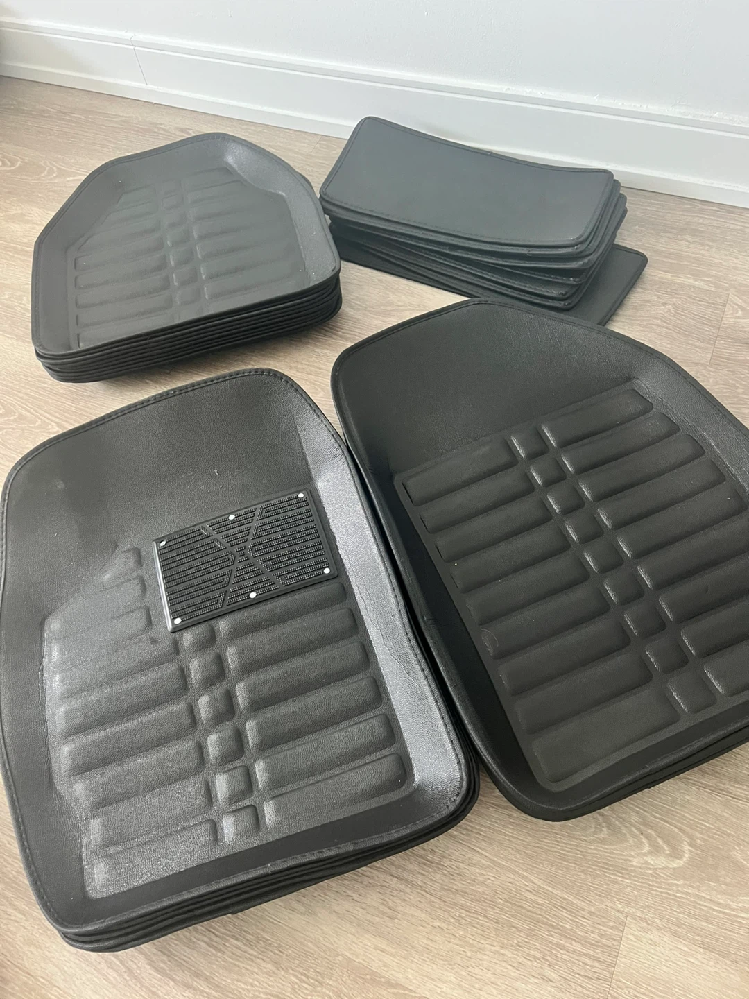 Universal Car Mats Set