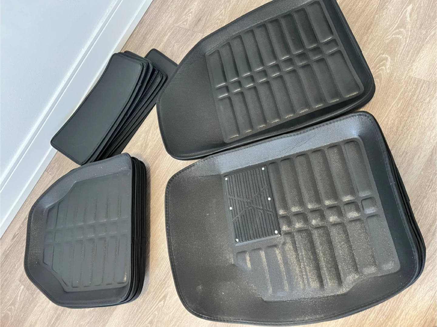 Universal Car Mats Set - photo 3