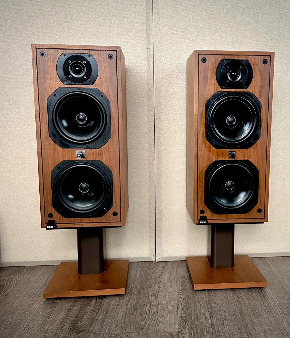 B&W DM1400 Speakers - photo 3
