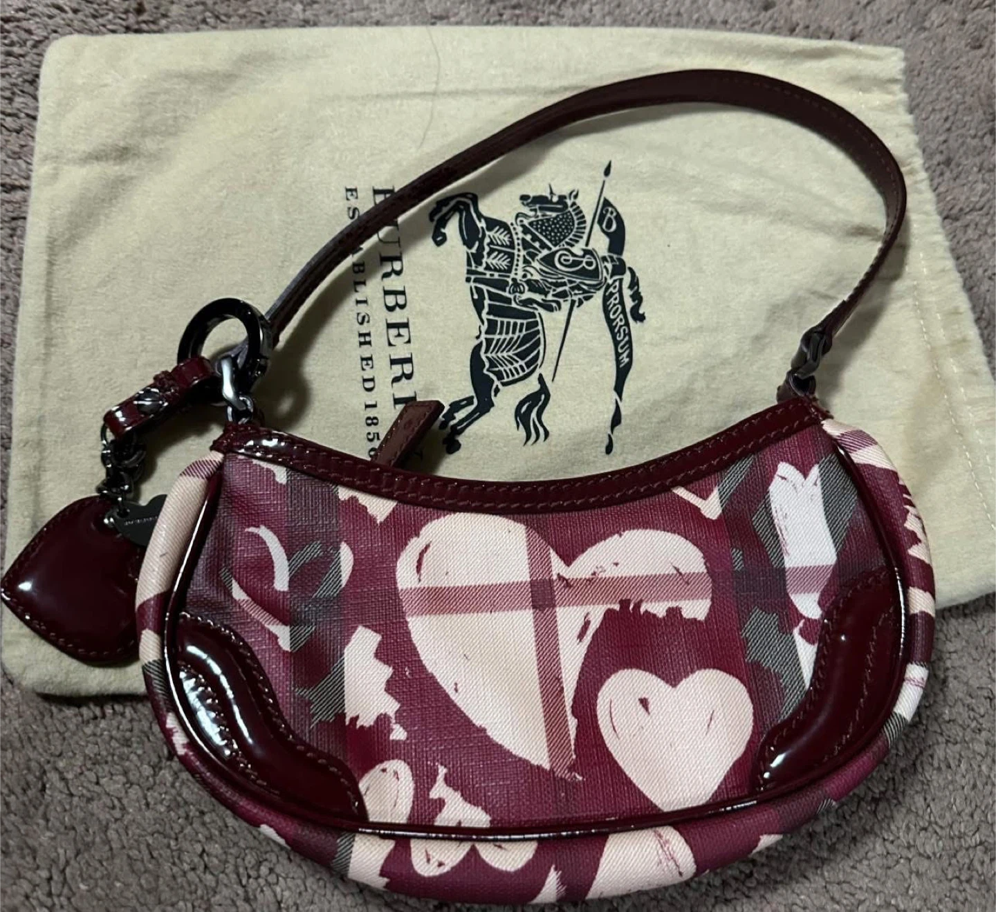 New Burberry Nova Check Heart Print Coated Canvas Shoulder Bag - photo 5