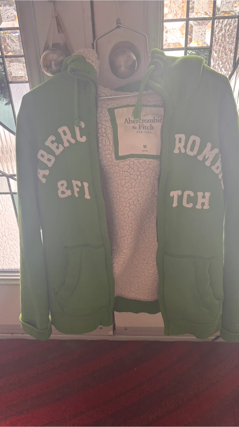 Abercrombie & Fitch Green Sherpa Lined Zip-Up Hoodie - Size M - photo 2
