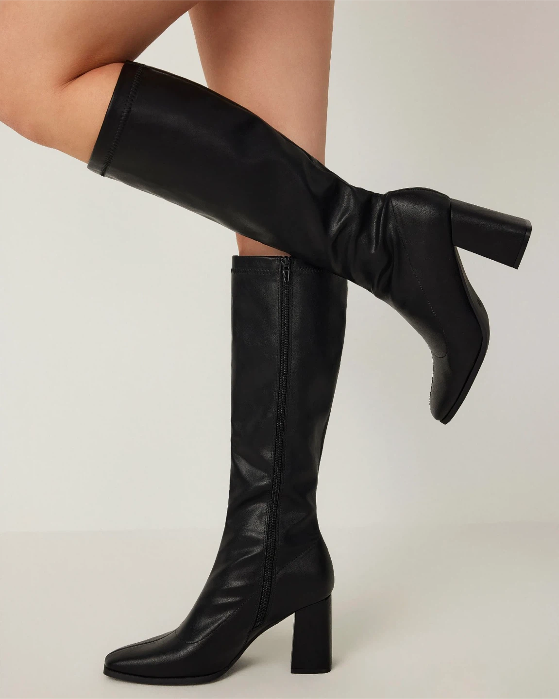 Black Knee-High Block Heel Boots - photo 5