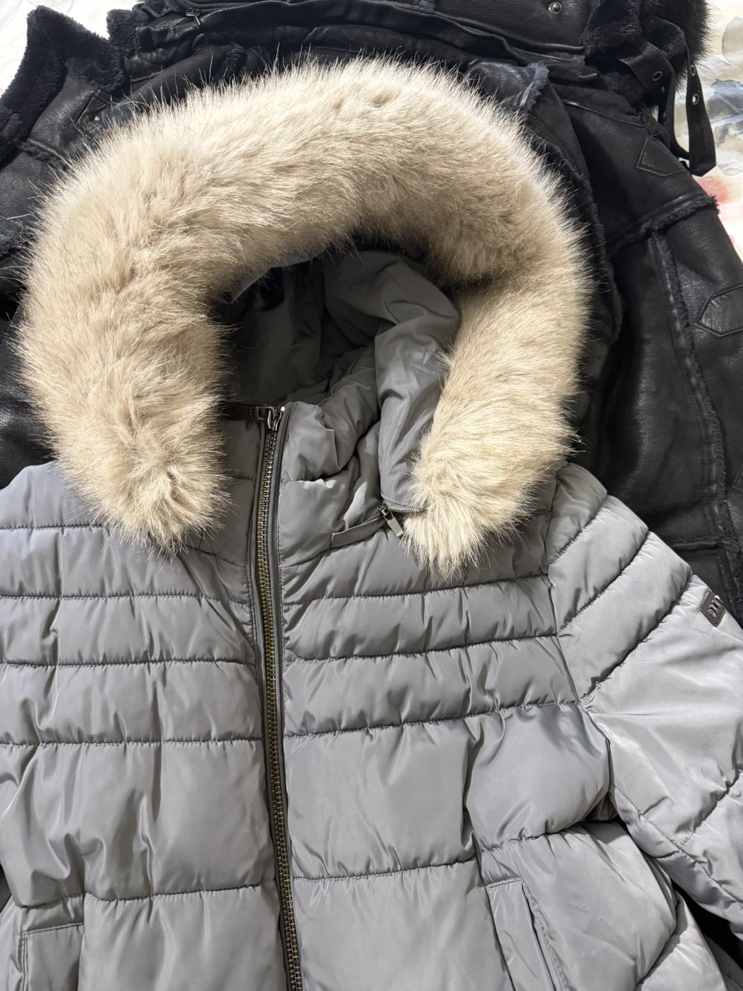 DKNY Women's Puffer Coat with Fur Hood - photo 2