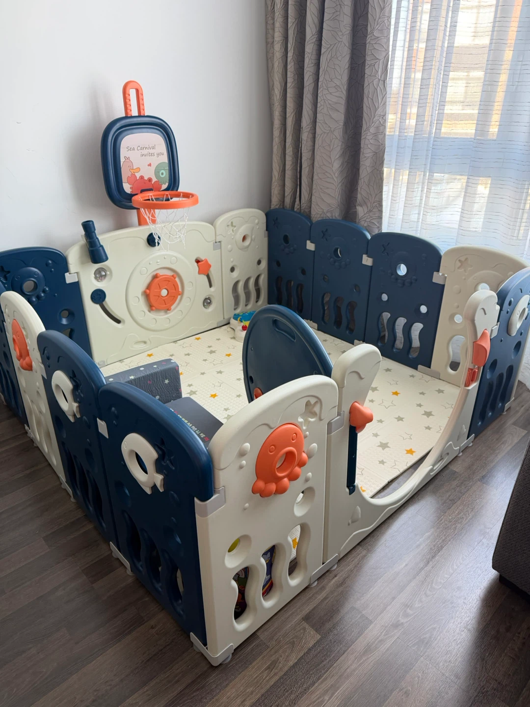 Kids Playpen with Basketball Hoop and Activity Panel