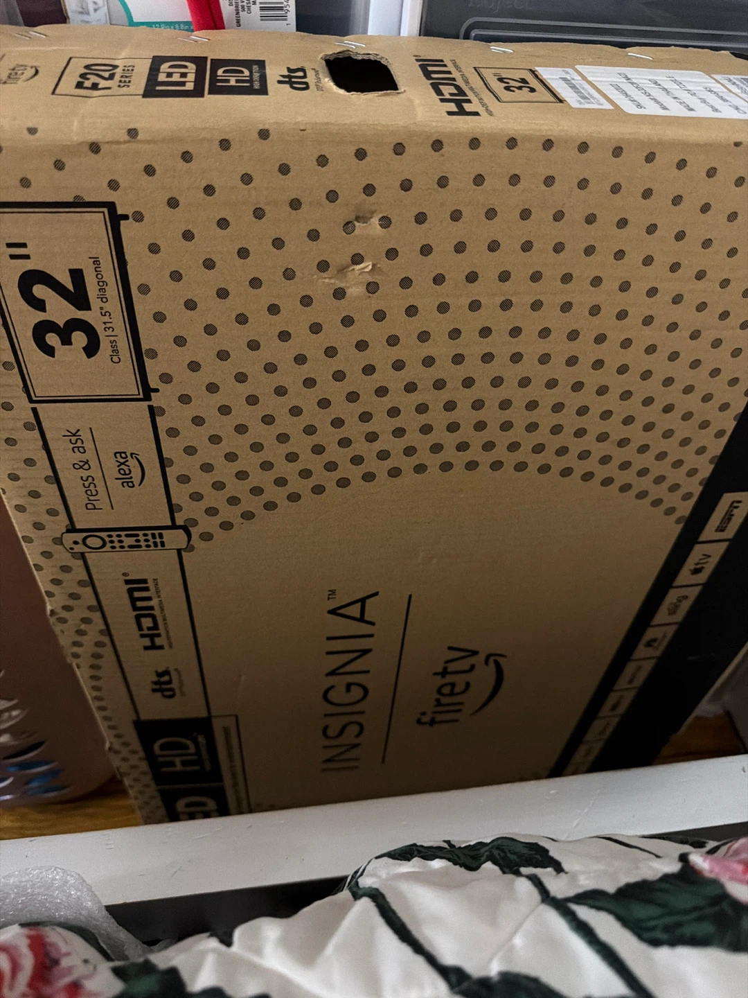 Insignia 32" Fire TV LED HD Smart TV